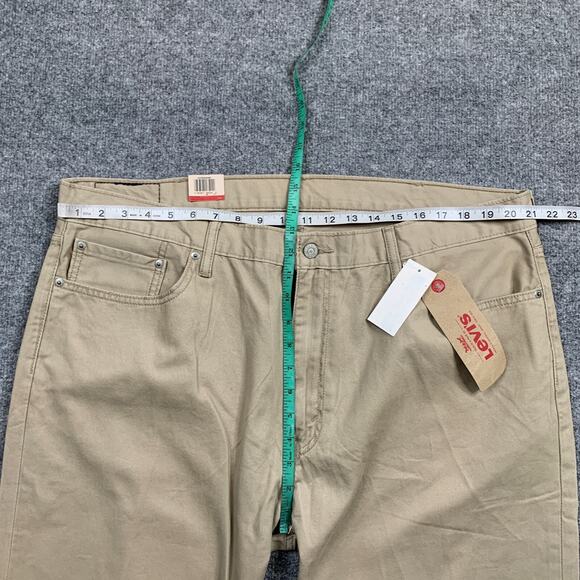 Levis Pants Men 42 Beige Cotton 559 Relaxed Fit Straight Leg Travel Work Chino - Picture 7 of 16